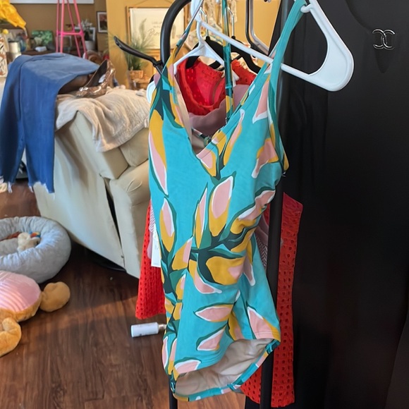 Kona Sol size medium one piece - Picture 6 of 7